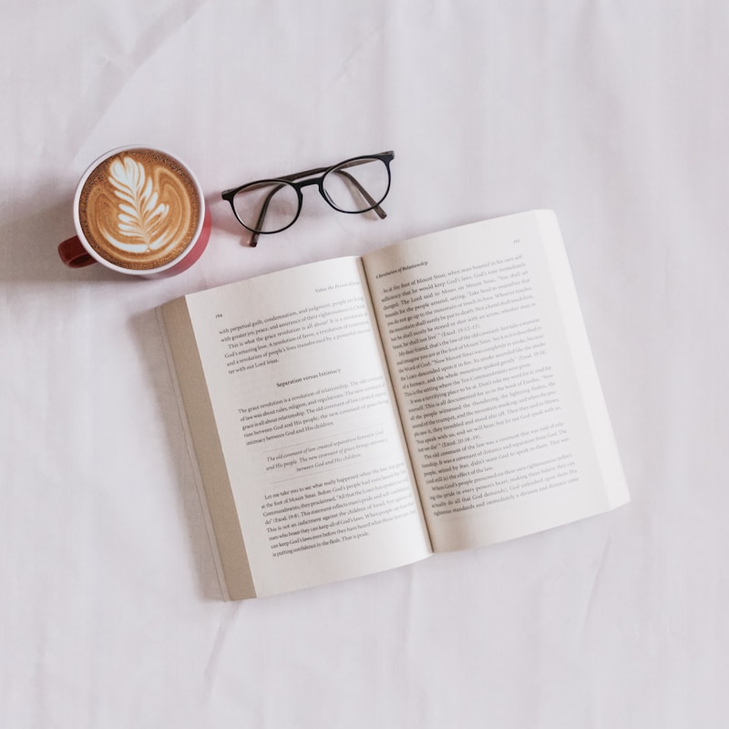 Buku Panduan Bisnis Digital untuk UMKM