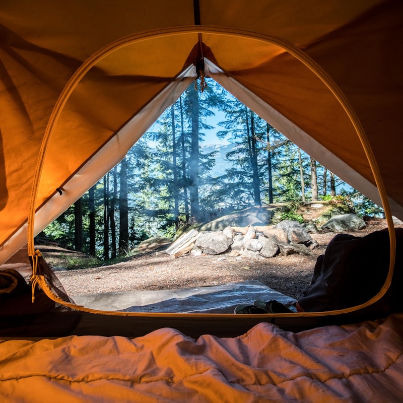 Tenda Camping Dome Kapasitas 4 Orang Lapis Ganda